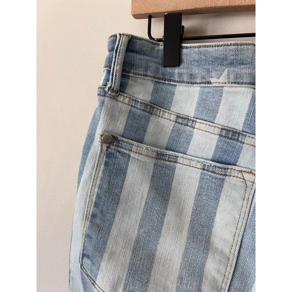 Judy Blue Jeans Size 13 / 31 Star Stripe Flare  Patriotic Denim Pants Light Wash